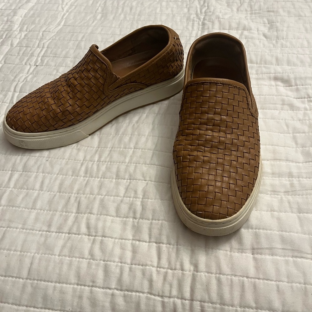 J/slides Justine Woven Platform Sneaker